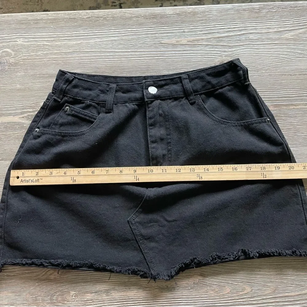 Boohoo Blue Helen Raw Hem Micro Mini Denim Black Size 8